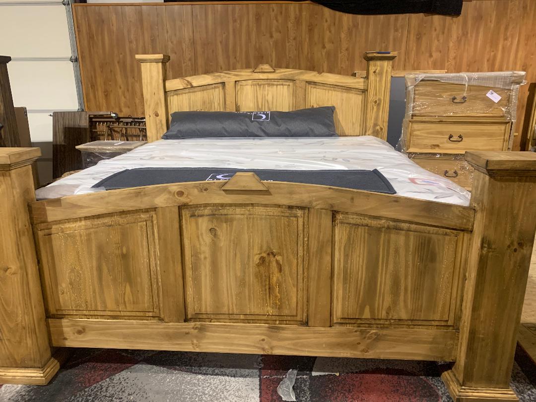 king size rustic bed (natural stain)
